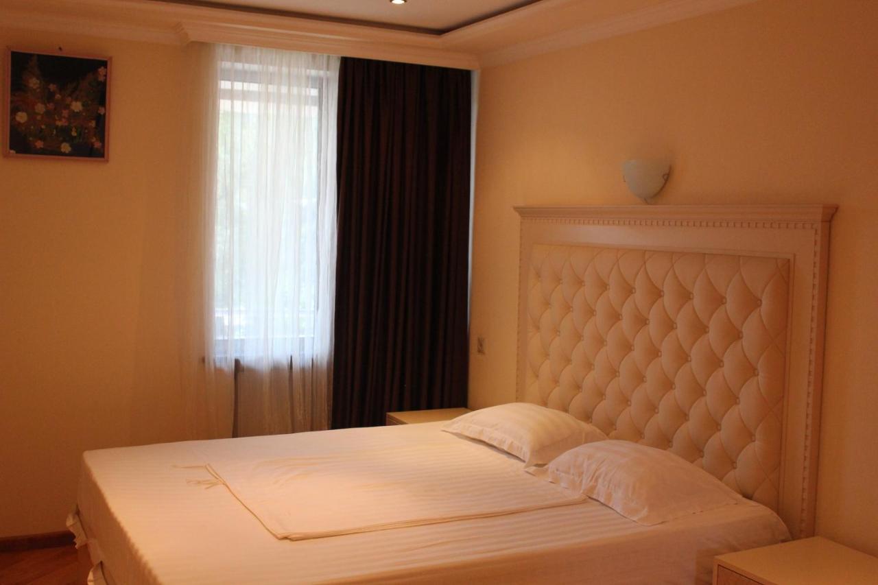 Grand Hotel Kapan, Armenia Exteriör bild